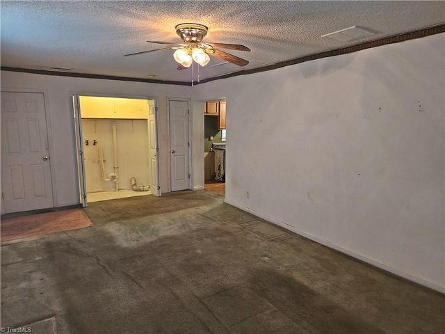 3021 Branderwood Drive, Greensboro, NC 27406