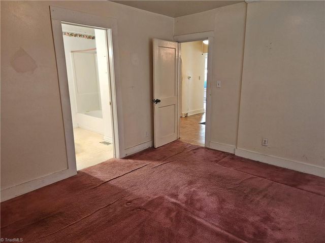 3021 Branderwood Drive, Greensboro, NC 27406