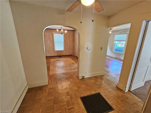 3021 Branderwood Drive, Greensboro, NC 27406