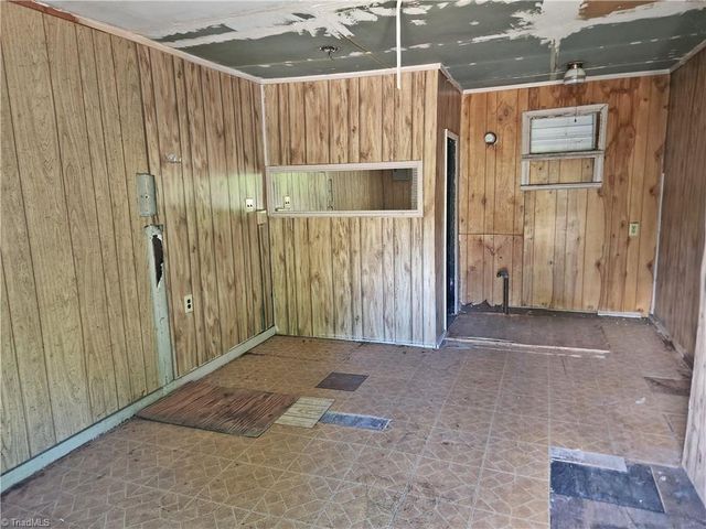 3021 Branderwood Drive, Greensboro, NC 27406
