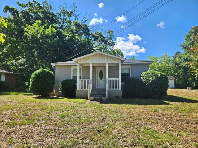 3021 Branderwood Drive, Greensboro, NC 27406
