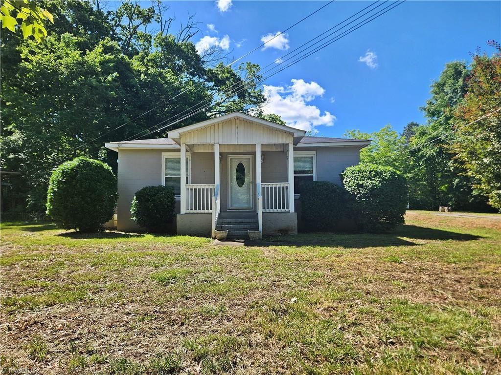3021 Branderwood Drive, Greensboro, NC 27406