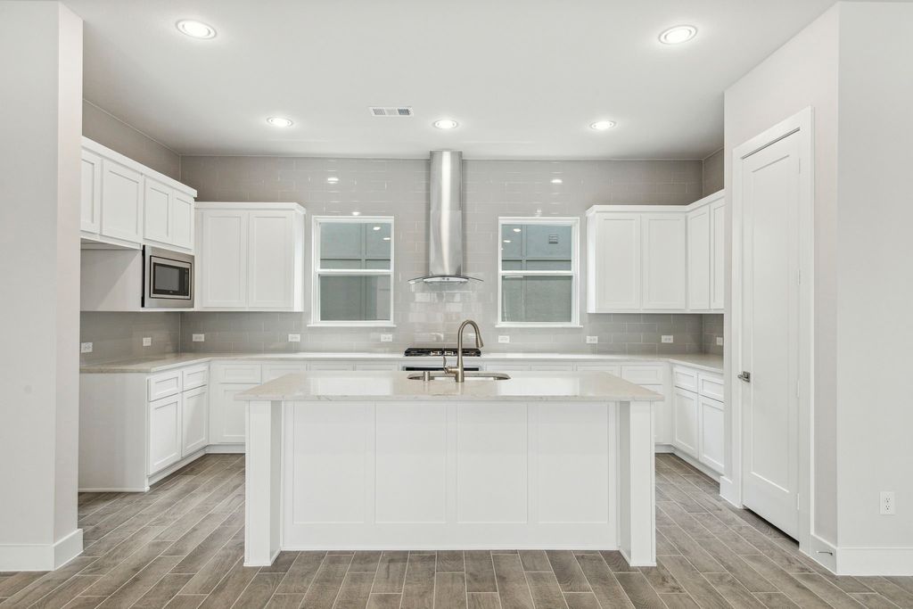 2468 Carmelita Street, Dallas, TX 75212