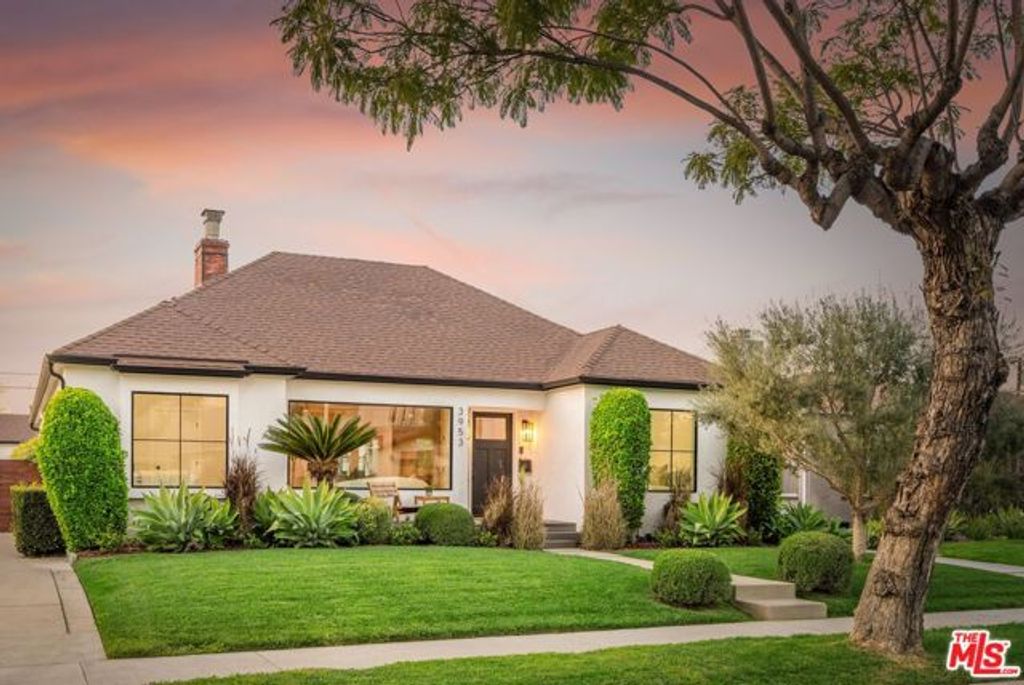 3953 S Victoria Avenue, View Park, CA 90008