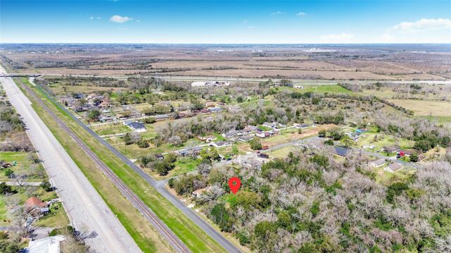 524 N Oak Street, Texas City, TX 77591