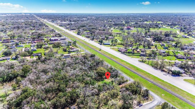 524 N Oak Street, Texas City, TX 77591