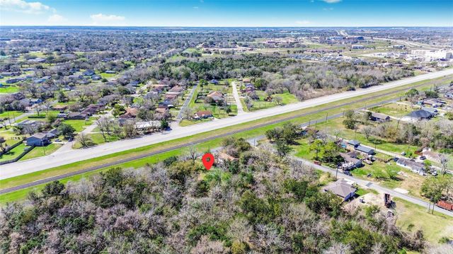 524 N Oak Street, Texas City, TX 77591