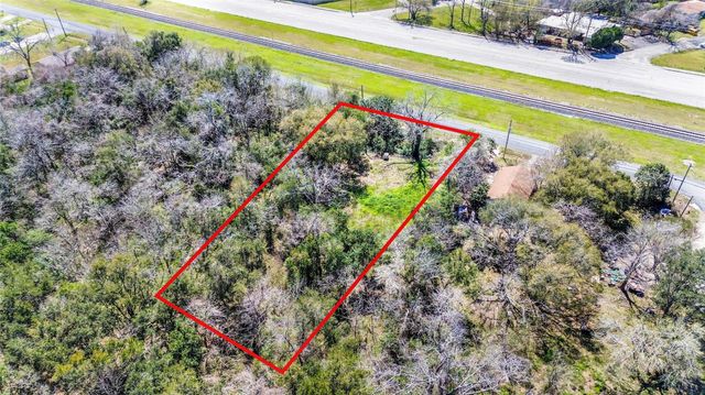 524 N Oak Street, Texas City, TX 77591