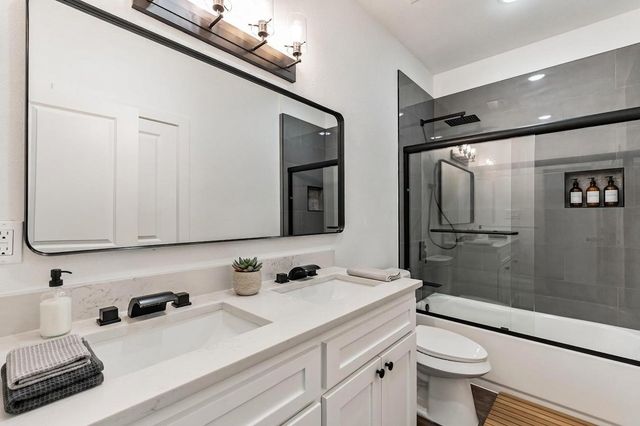 5914 Tin Top Highway, Granbury, TX 76048