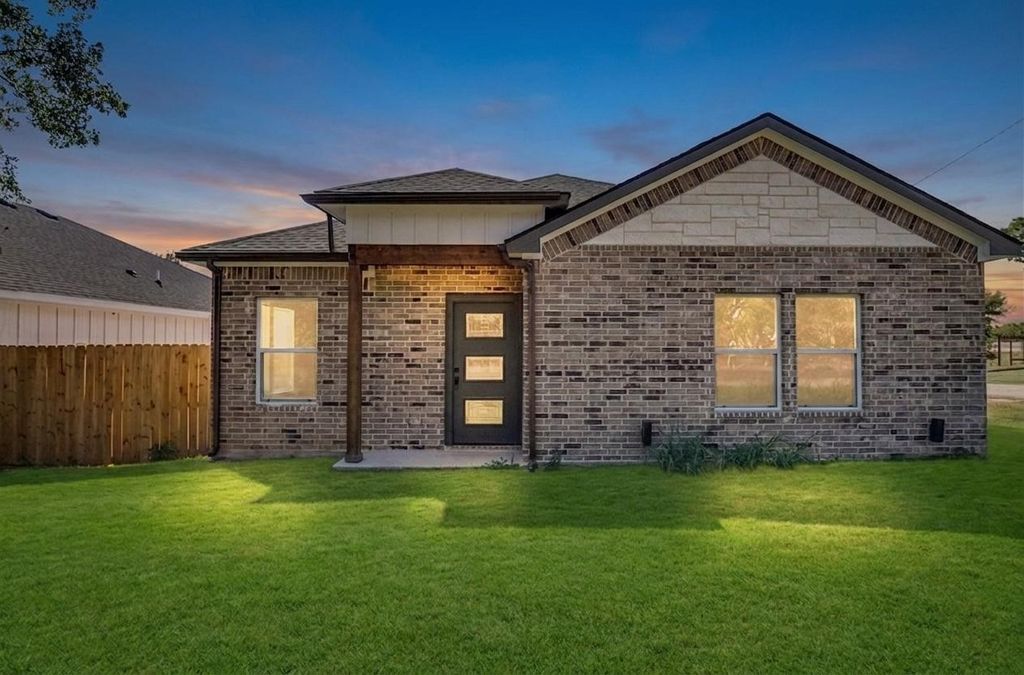 5914 Tin Top Highway, Granbury, TX 76048