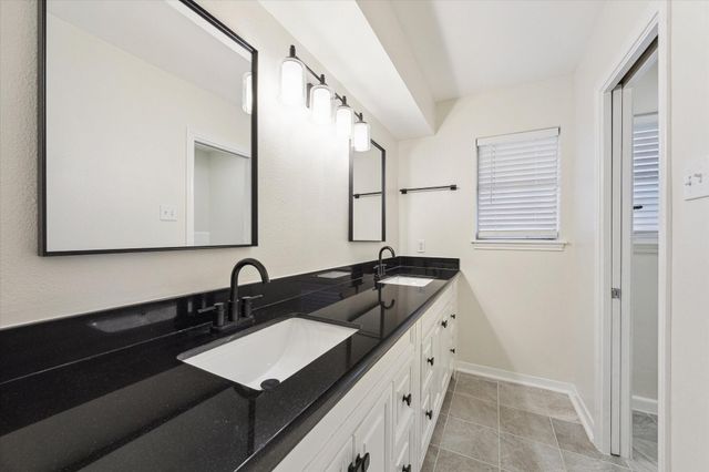 4115 Elderwood Drive, Taylor Lake Village, TX 77586