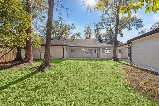 4115 Elderwood Drive, Taylor Lake Village, TX 77586