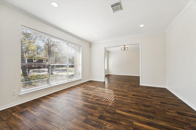 4115 Elderwood Drive, Taylor Lake Village, TX 77586