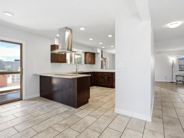 8074 W Brook Drive, Littleton, CO 80128