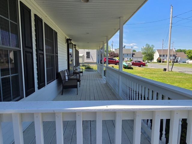 4 Panarelli Way, Webster, MA 01570
