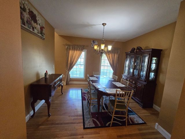 4 Panarelli Way, Webster, MA 01570
