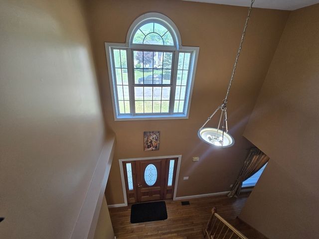 4 Panarelli Way, Webster, MA 01570