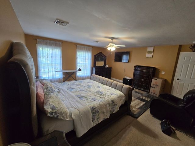 4 Panarelli Way, Webster, MA 01570