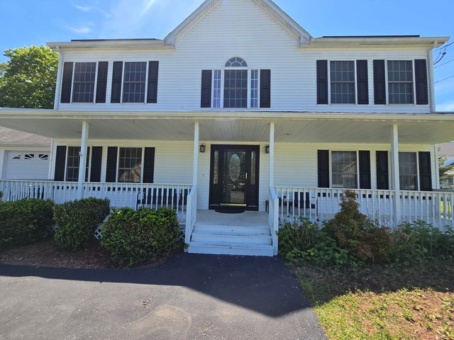 4 Panarelli Way, Webster, MA 01570
