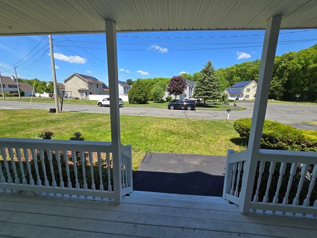4 Panarelli Way, Webster, MA 01570