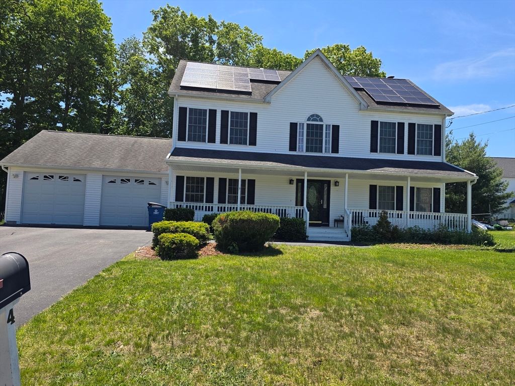 4 Panarelli Way, Webster, MA 01570
