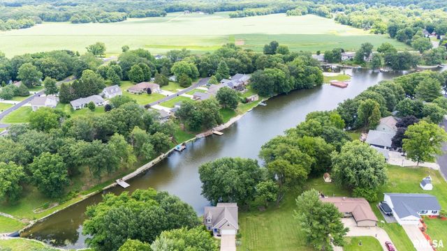 4104 S LAKE CAMELOT Drive, Mapleton, IL 61547