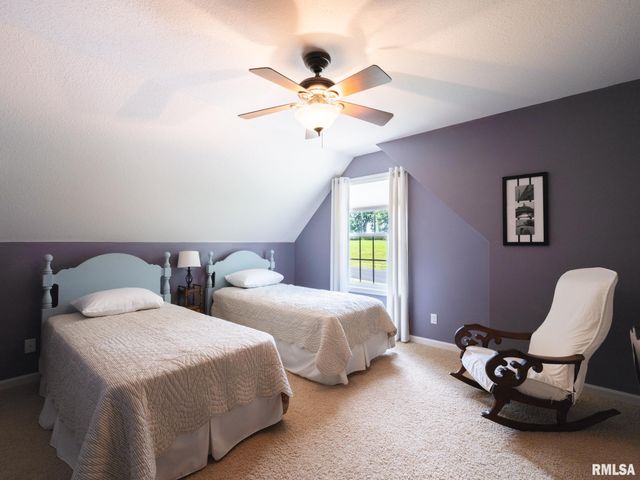 4104 S LAKE CAMELOT Drive, Mapleton, IL 61547