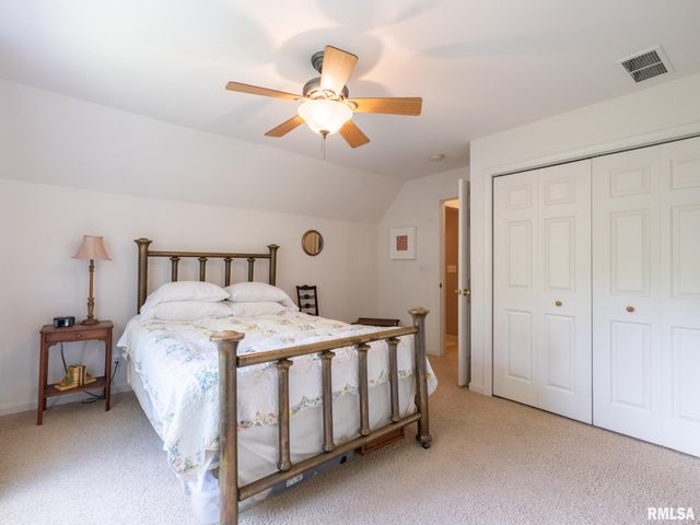 4104 S LAKE CAMELOT Drive, Mapleton, IL 61547
