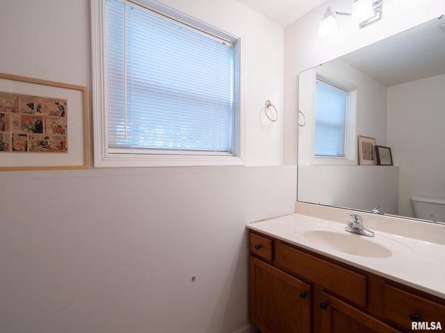 4104 S LAKE CAMELOT Drive, Mapleton, IL 61547