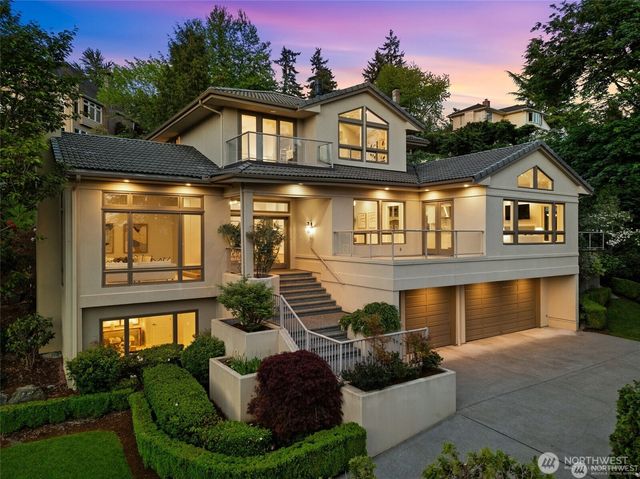 8144 W Mercer Way, Mercer Island, WA 98040