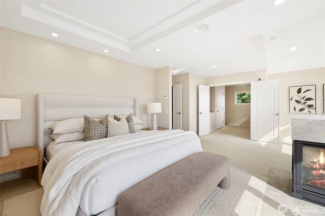 8144 W Mercer Way, Mercer Island, WA 98040