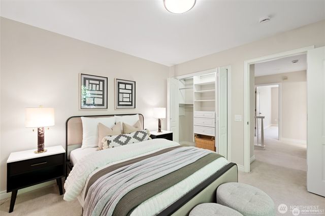 8144 W Mercer Way, Mercer Island, WA 98040