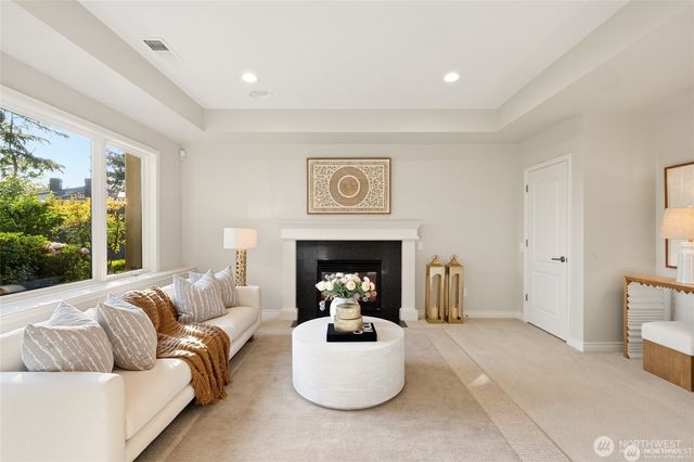 8144 W Mercer Way, Mercer Island, WA 98040