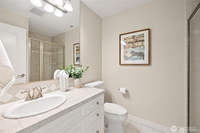 8144 W Mercer Way, Mercer Island, WA 98040