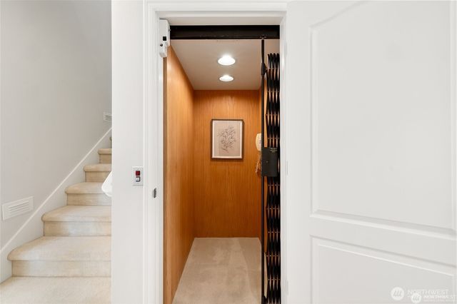 8144 W Mercer Way, Mercer Island, WA 98040