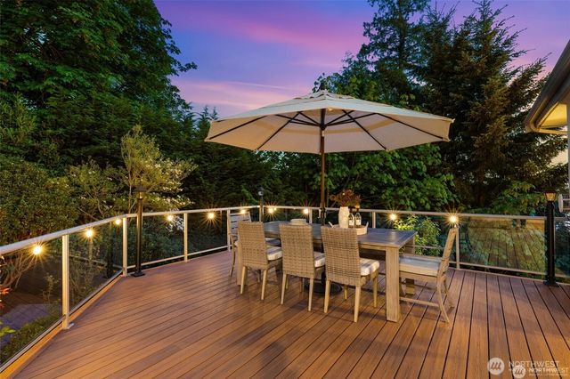 8144 W Mercer Way, Mercer Island, WA 98040
