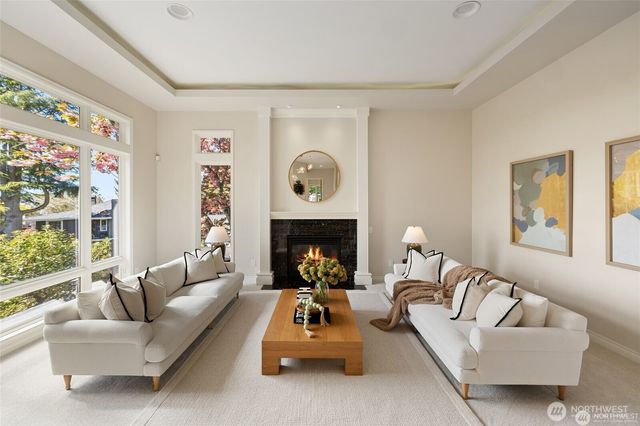 8144 W Mercer Way, Mercer Island, WA 98040