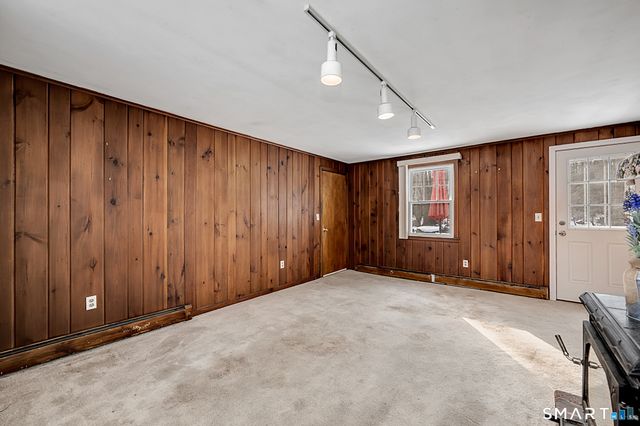 5 West Woods Road, Burlington, CT 06013