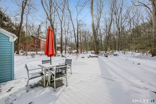 5 West Woods Road, Burlington, CT 06013