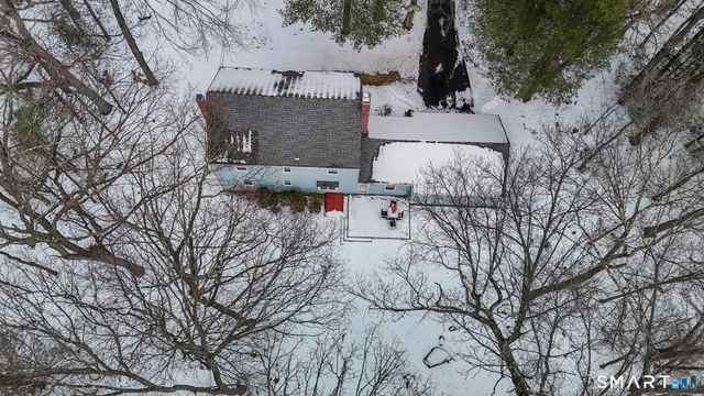 5 West Woods Road, Burlington, CT 06013