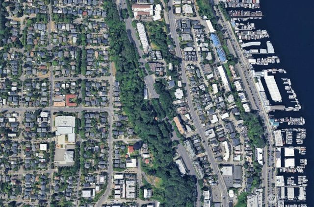 2121 Aurora Avenue N, Seattle, WA 98109