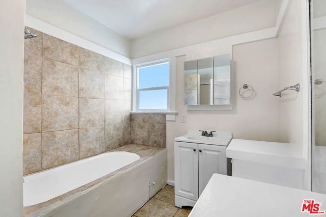 4626 Wall Street, Los Angeles, CA 90011