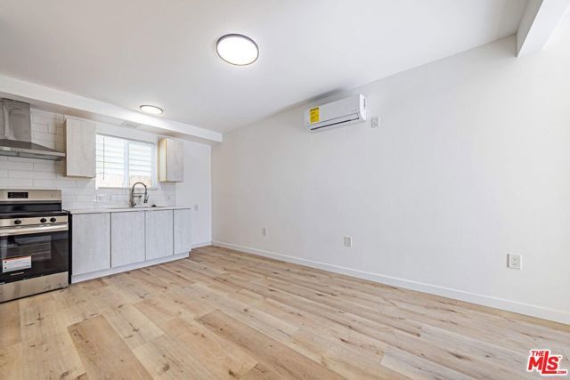 4626 Wall Street, Los Angeles, CA 90011