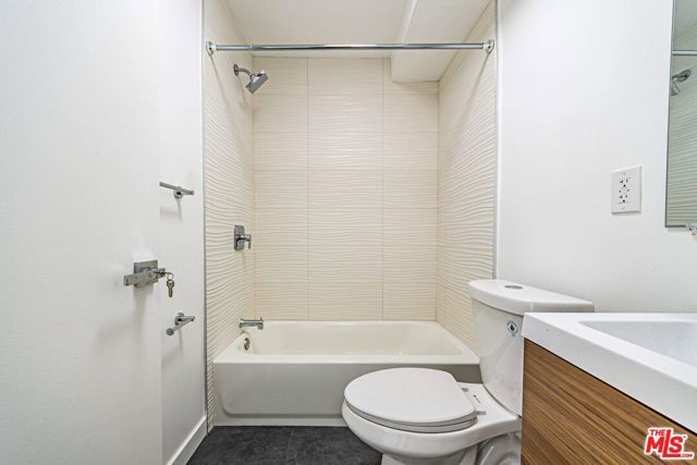 4626 Wall Street, Los Angeles, CA 90011