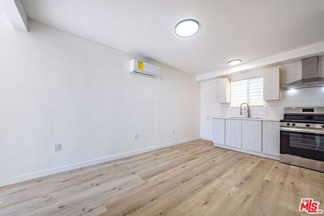 4626 Wall Street, Los Angeles, CA 90011