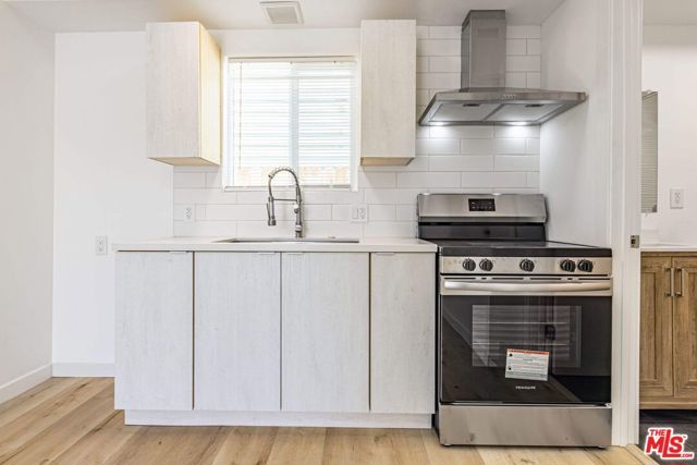 4626 Wall Street, Los Angeles, CA 90011