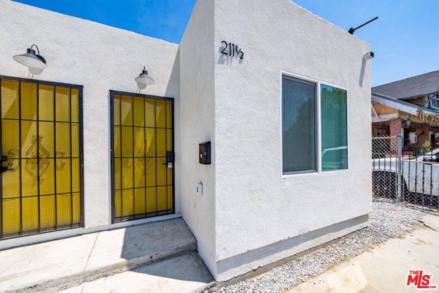 4626 Wall Street, Los Angeles, CA 90011