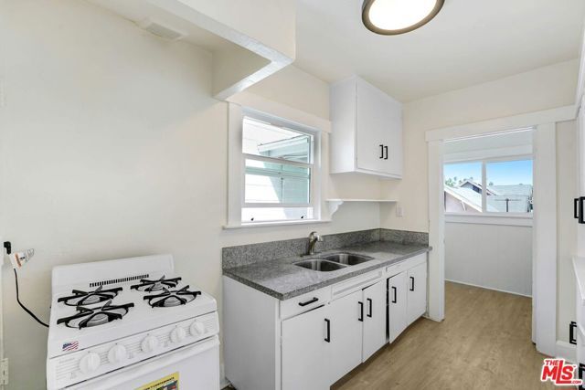 4626 Wall Street, Los Angeles, CA 90011