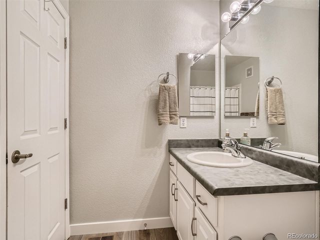 21931 E Canyon Place, Aurora, CO 80016