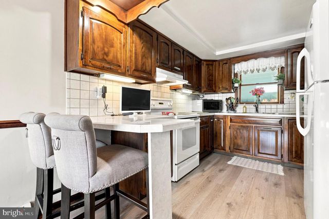 563 BROADVIEW RD, Southampton, PA 18966